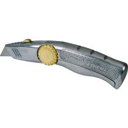 Couteau a lame retractable titan fatmax