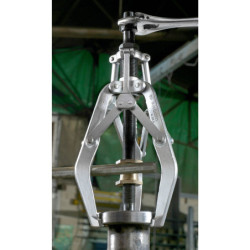 Extracteur griffes longues + clé 467.24 offerte