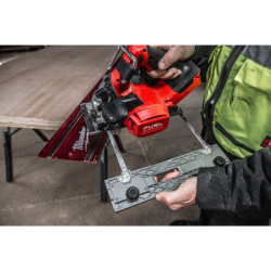M18 fcsdc165-0c - scie circulaire fuel 66mm, 18v, sans batterie avec adaptateur rail de guidage
